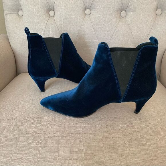 J. Crew Velvet Chelsea Ankle Booties Size 7.5 - Picture 1 of 8